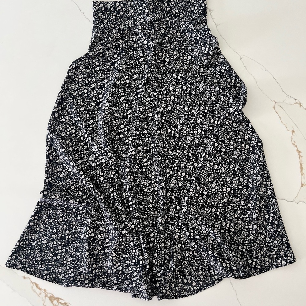 Elegant Black and White Floral A-Line Skirt